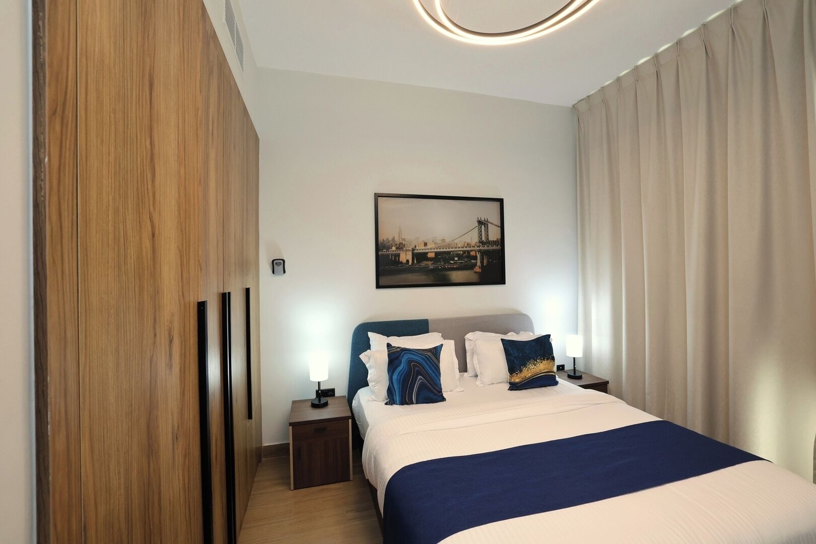 1 多间卧室、熨斗/熨衣板、WiFi、床单