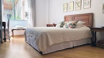 3 slaapkamers, een bureau, een strijkplank/strijkijzer, gratis wifi