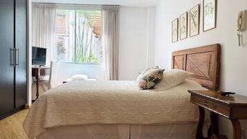 3 soveværelser, skrivebord, strygejern/strygebræt, gratis Wi-Fi