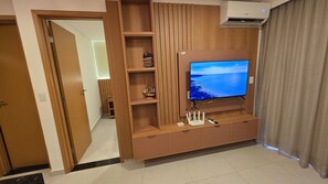 Deluxe Apartment, Courtyard View | Living area - Flat Piscina Privativa 04b Bela Vista LP (Ipojuca)