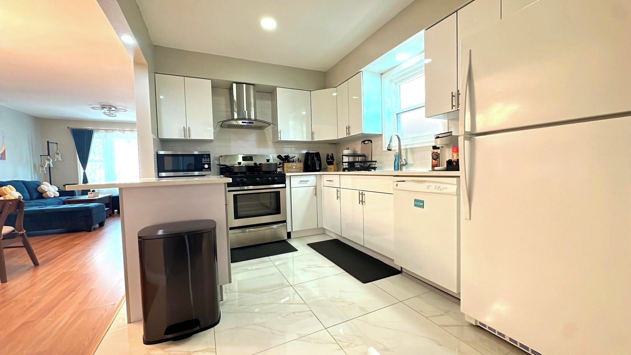 Mikrobølgeovn, ovn og oppvaskmaskin