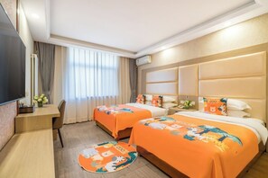 Superior-Zweibettzimmer | Select-Comfort-Betten, Schreibtisch, laptopgeeigneter Arbeitsplatz