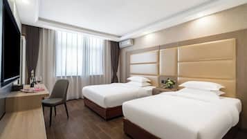 Superior Δίκλινο Δωμάτιο (Twin) | Κρεβάτια Select Comfort, γραφείο, χώρος εργασίας για λάπτοπ