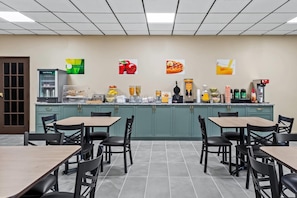 Café da manhã continental grátis todos os dias