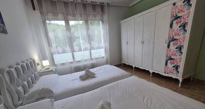 33a02 Amplio Apartamento en Tuilla