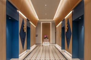 Lobby - Even Yining By Ihg (Yining)