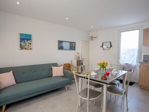 TV - Sam-Suffi by Interhome (La Bernerie-en Retz)