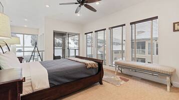 4 bedrooms, iron/ironing board, free WiFi