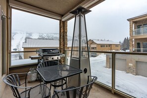 Outdoor dining - 3min Walk to Ski Lifts*Movie Theater*Views (Brian Head)