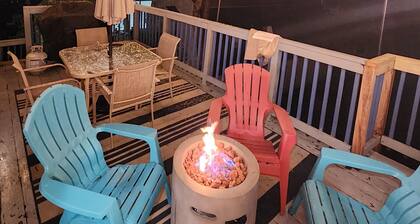 Lake Access + Kayaks + Arcade + Bike Path + Deck