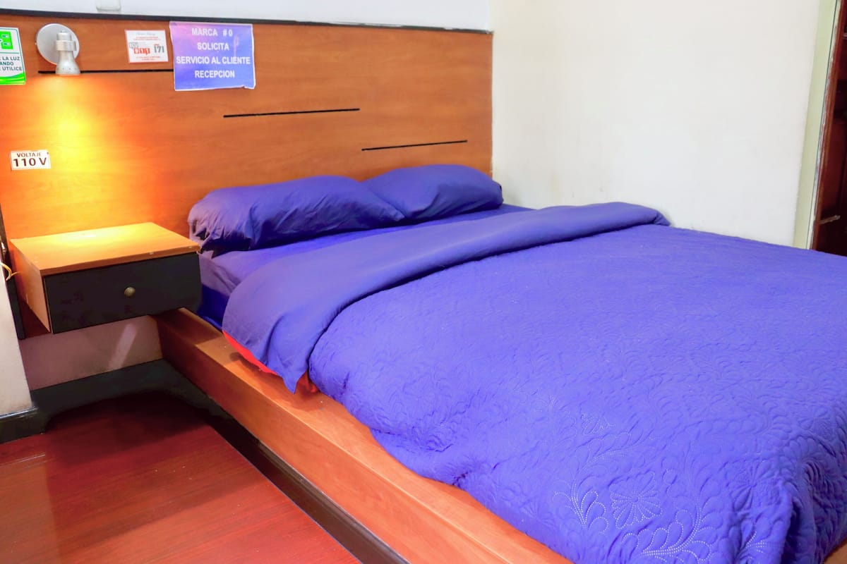 Room, 1 Queen Bed, Private Bathroom | Free WiFi
