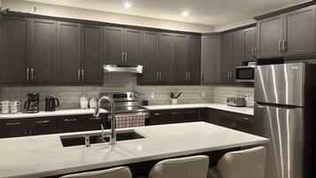 Microwave, oven, stovetop, dishwasher