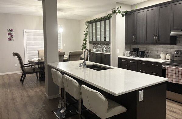 Microwave, oven, stovetop, dishwasher