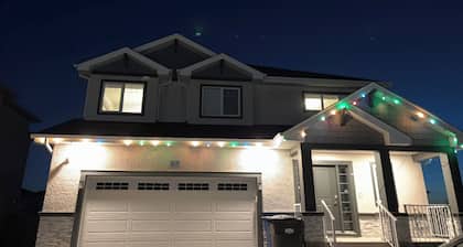 3000 sq.ft 5 Beds , 4 bedrooms 3 Full bath Spacious Clean Home