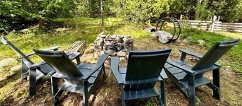 Manitoulin Island-Gorgeous Lakefront with Natural Spring Waterfall