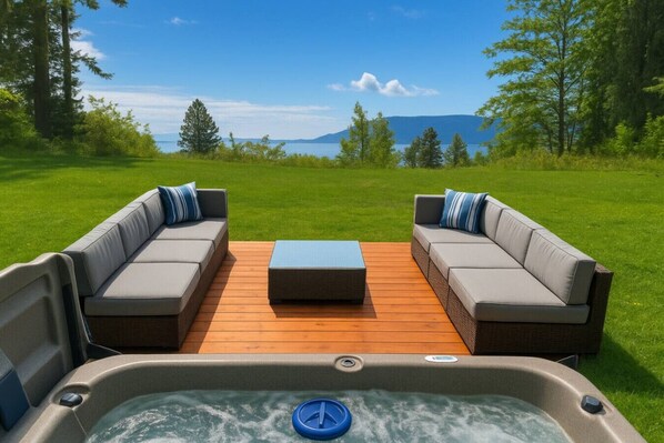 Bain à remous extérieur