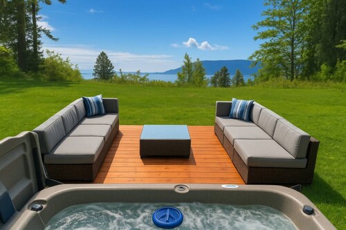 1BR Tiny Home Hideaway w/ Lake & Mountain Views