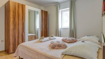 2 Schlafzimmer, Bügeleisen/Bügelbrett, kostenloses WLAN, Bettwäsche