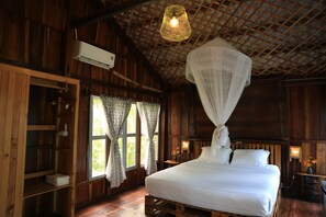 Double Room, Garden View | Free WiFi - Vamxang Rustic Home (Can Tho)