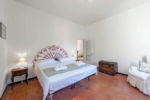 2 habitaciones, wifi gratis y ropa de cama 