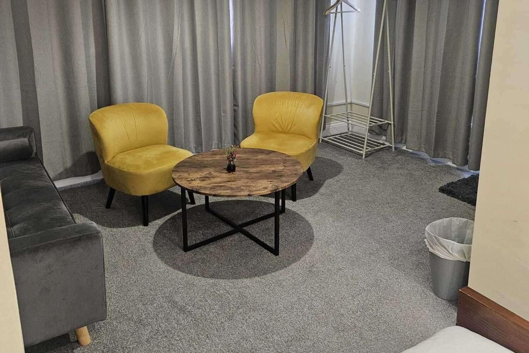 Apartment - Sleeps 6 - Self Check In - Beach Close - Portsmouth