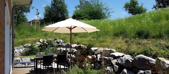 Holiday Home 'Feigengarten, 85qm' with Private Terrace, Shared Garden and Wi-Fi