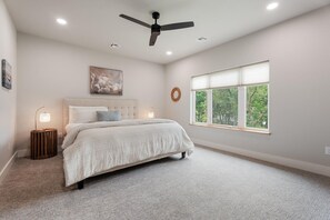 2 عدّة غرف نوم وواي فاي وملاءات أسرّة