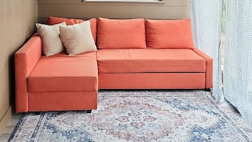 Smart TV, fireplace, table football, ping pong