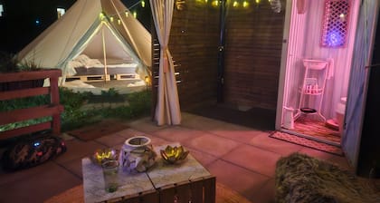 Appartement 'Glampingzelt Mit Eigenem Garten' avec terrasse privée, jardin privé et Wi-Fi