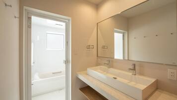 Luxury Villa, Mountain View | Bilik Mandi