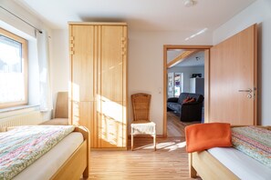 2 bedrooms, free WiFi, bed sheets