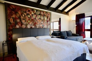 2 slaapkamers, een strijkplank/strijkijzer, gratis wifi, beddengoed