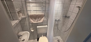 Shower, towels