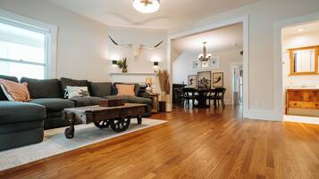 Smart TV, books, offices