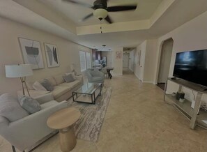 Smart TV, fireplace