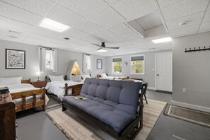 4 dormitoris, escriptori, wifi i roba de llit 