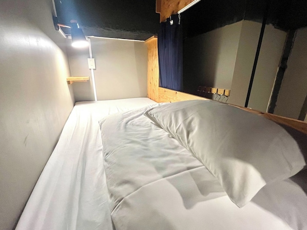 1 chambre, bureau, Wi-Fi gratuit, draps fournis