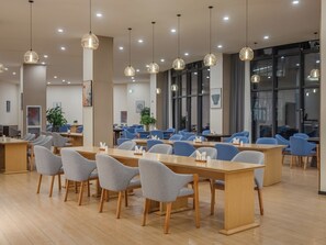 Πρωινό σε μπουφέ καθημερινά (48 CNY/άτομο)