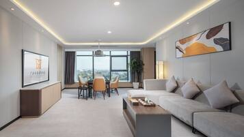 Studiosvit Executive - utsikt mot parken | Sängtillbehör av högsta kvalitet, duntäcken och memory foam-madrasser