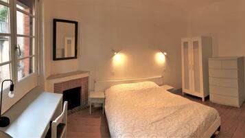 3 habitaciones, tabla de planchar con plancha y wifi gratis