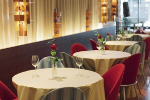 Dining - Family Twin Room Nonsmoking|For consecutive n / Osaka Ōsaka (Osaka)
