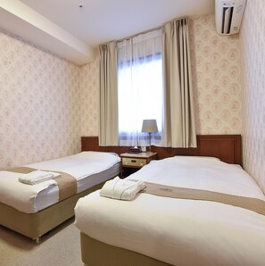 1 bedroom, desk, iron/ironing board, free WiFi