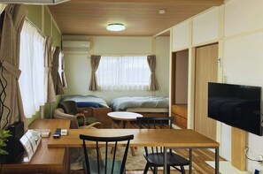 2 bedrooms, desk, free WiFi, bed sheets