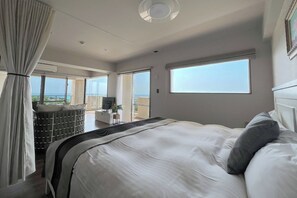 2 bedrooms, desk, free WiFi, bed sheets