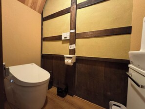 Sèche-cheveux, serviettes fournies