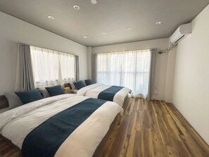 4 habitaciones, tabla de planchar con plancha y wifi gratis