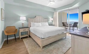 3 bedrooms, desk, iron/ironing board, free WiFi - The Crescent 306 (Miramar beach)