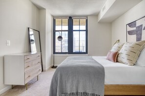 1 多间卧室、熨斗/熨衣板、WiFi、床单