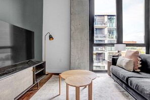 Télévision, cha�îne hi-fi