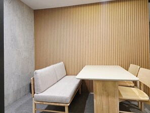 Superior Quadruple Room, Multiple Beds, Non Smoking | Living area | 50-inch flat-screen TV with cable channels, heated floors - BlueDuck Hotel (Seoul)